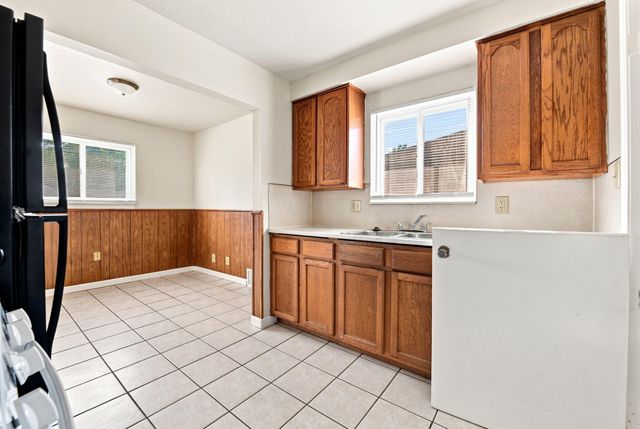 716 Mayflower Avenue, Lincoln Park City, MI 48146