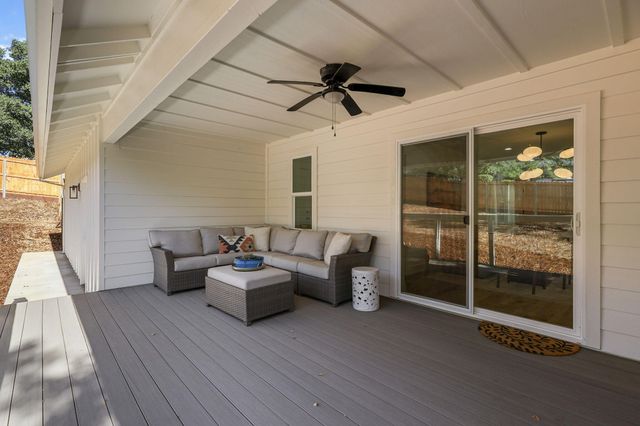 1387 Ridge Drive, Redding, CA 96001