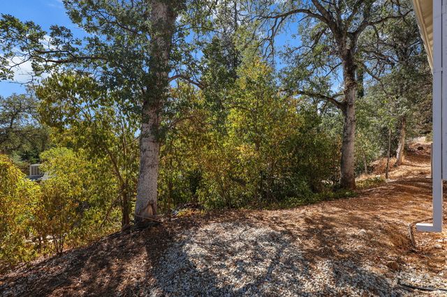1387 Ridge Drive, Redding, CA 96001