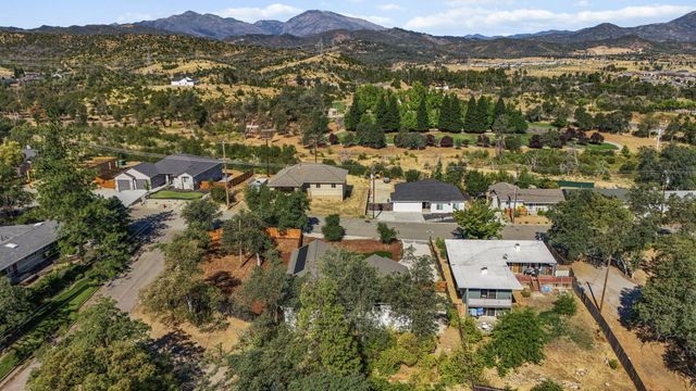 1387 Ridge Drive, Redding, CA 96001