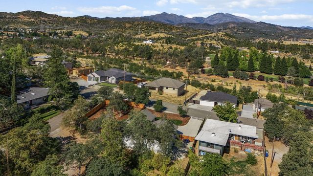 1387 Ridge Drive, Redding, CA 96001