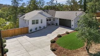 1387 Ridge Drive, Redding, CA 96001