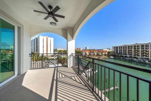 211 DOLPHIN POINT 401, Clearwater Beach, FL 33767