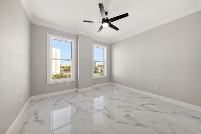 211 DOLPHIN POINT 401, Clearwater Beach, FL 33767