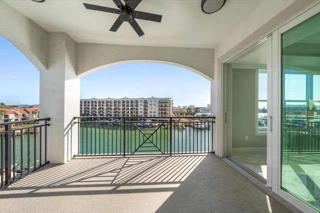 211 DOLPHIN POINT 401, Clearwater Beach, FL 33767