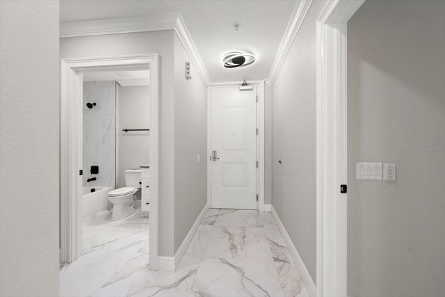 211 DOLPHIN POINT 401, Clearwater Beach, FL 33767