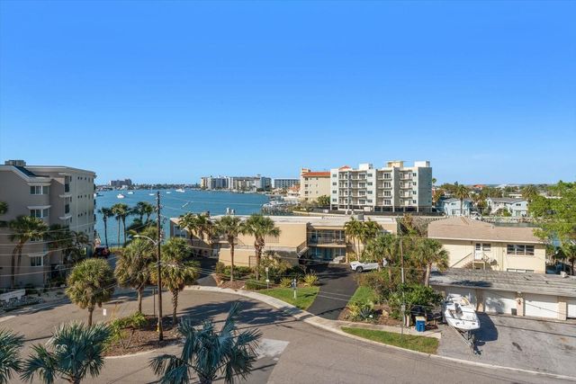 211 DOLPHIN POINT 401, Clearwater Beach, FL 33767