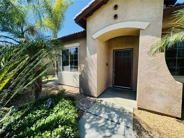 2404 Sosa Drive, Bakersfield, CA 93313