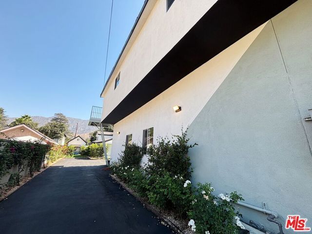 713 Devirian Place, Altadena, CA 91001