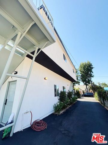 713 Devirian Place, Altadena, CA 91001