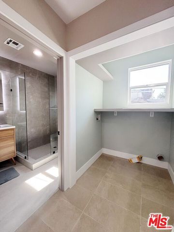 713 Devirian Place, Altadena, CA 91001