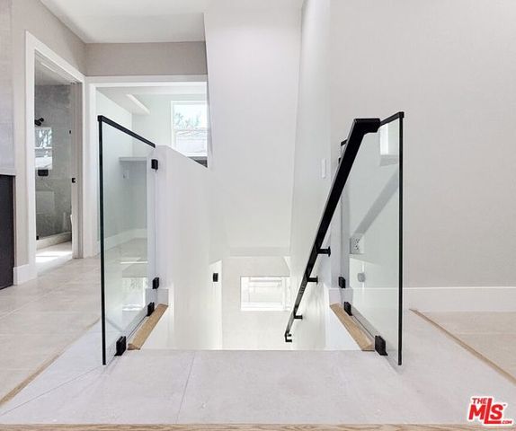 713 Devirian Place, Altadena, CA 91001