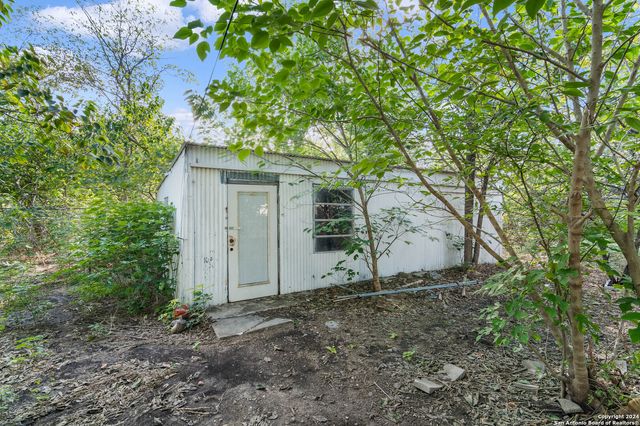 5122 Farr Drive, San Antonio, TX 78242