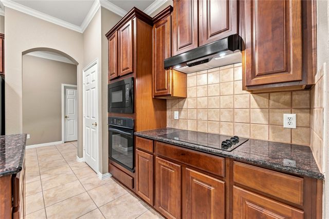 452 Long Cove Drive, Fairview, TX 75069