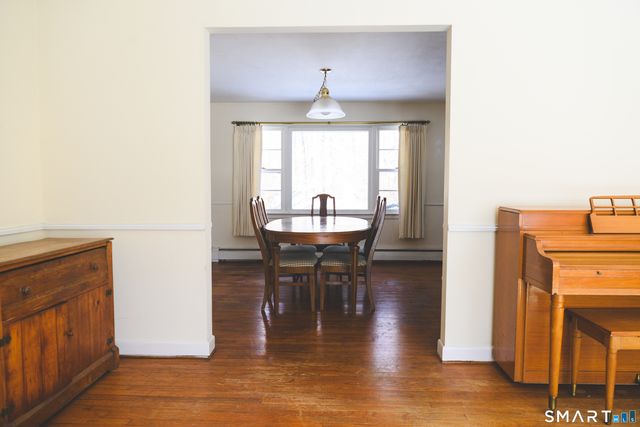 7 Old Colony Road, North Stonington, CT 06359