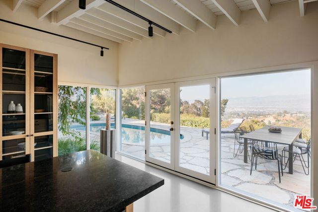 8559 Edwin Drive, Los Angeles, CA 90046