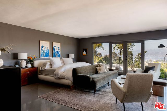 8559 Edwin Drive, Los Angeles, CA 90046