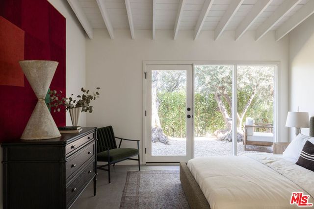 8559 Edwin Drive, Los Angeles, CA 90046