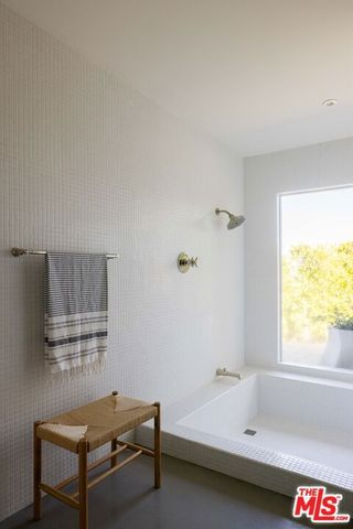 8559 Edwin Drive, Los Angeles, CA 90046