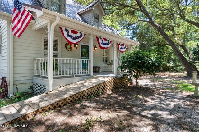 299 Riverside Drive SW, Supply, NC 28462