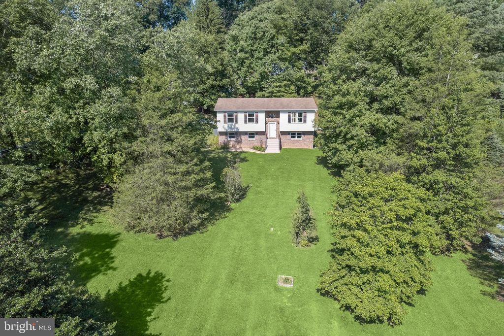 308 WATERVIEW CT, Hampstead, MD 21074