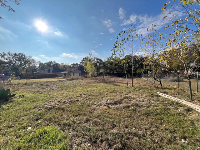 2821 MILAM Street, Fort Worth, TX 76112