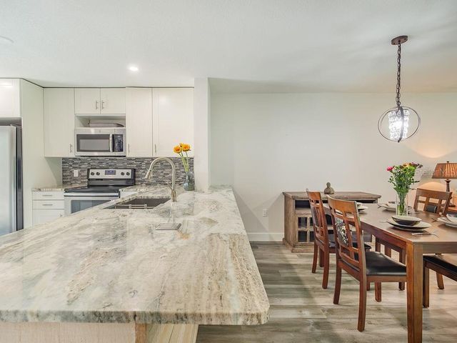 193 PINENEEDLE DRIVE, Bradenton, FL 34210