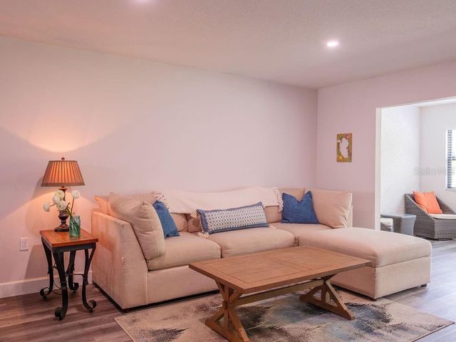 193 PINENEEDLE DRIVE, Bradenton, FL 34210