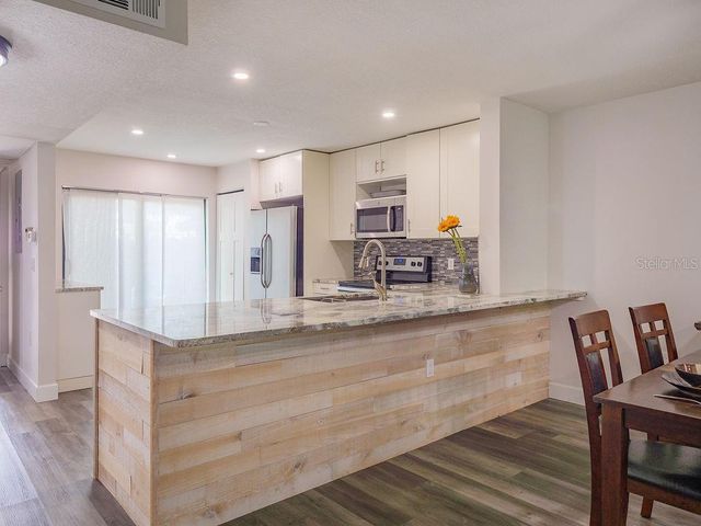 193 PINENEEDLE DRIVE, Bradenton, FL 34210