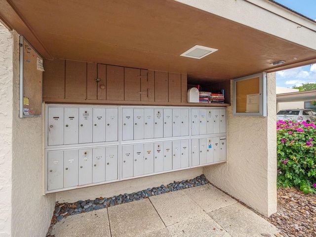 193 PINENEEDLE DRIVE, Bradenton, FL 34210