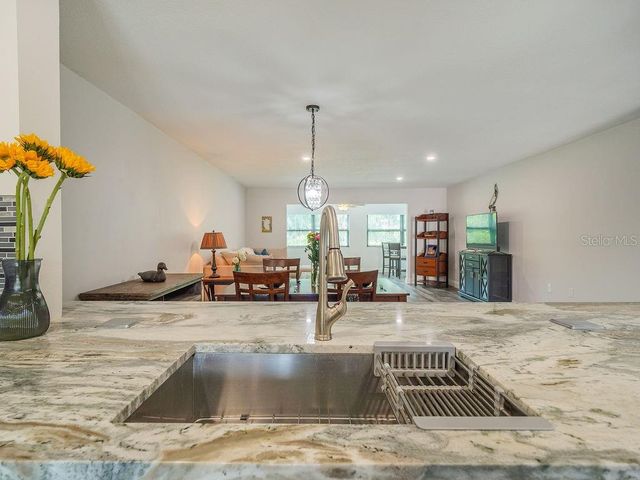 193 PINENEEDLE DRIVE, Bradenton, FL 34210