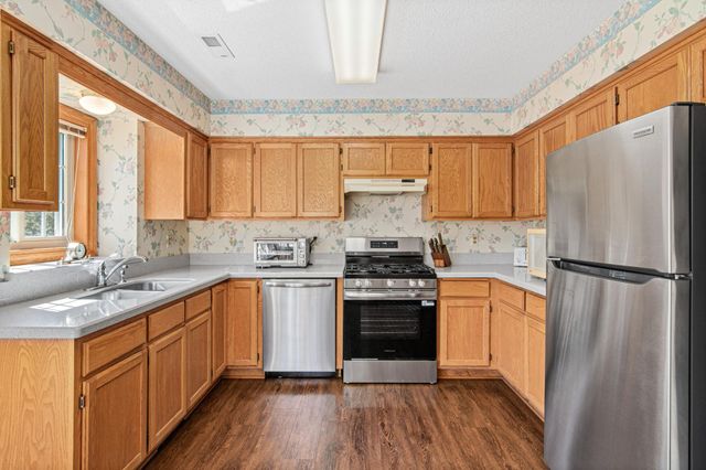 713 85th Lane NW, Coon Rapids, MN 55433
