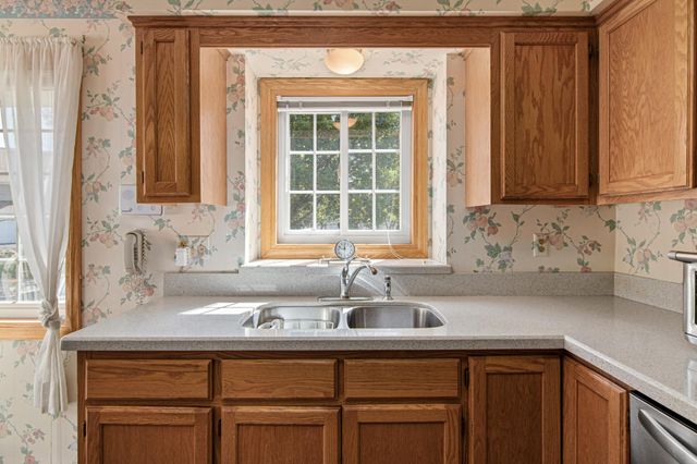 713 85th Lane NW, Coon Rapids, MN 55433