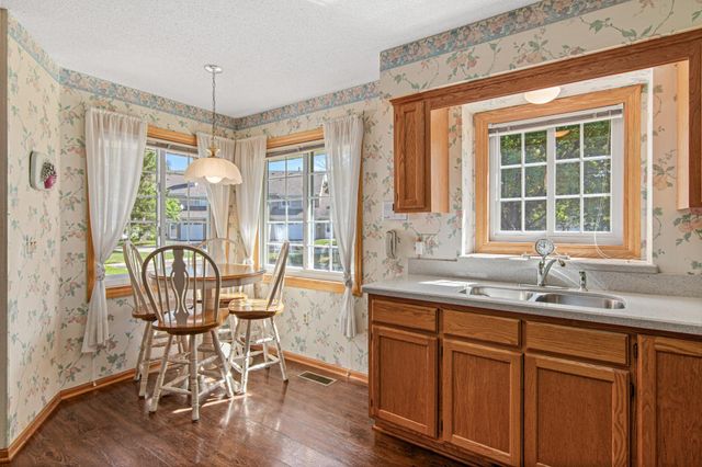 713 85th Lane NW, Coon Rapids, MN 55433