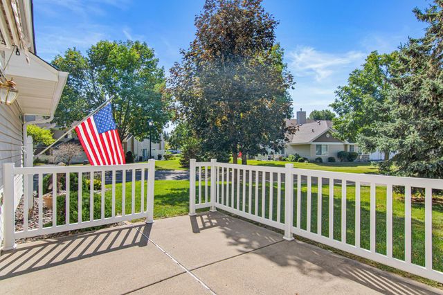 713 85th Lane NW, Coon Rapids, MN 55433