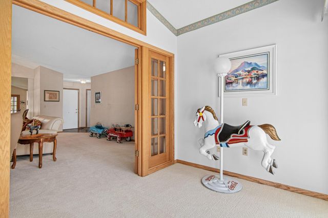 713 85th Lane NW, Coon Rapids, MN 55433