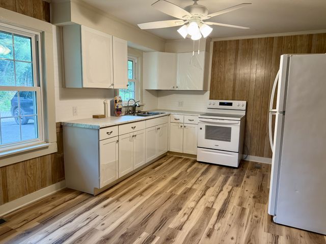 403 Old Morrison Rd, Mcminnville, TN 37110