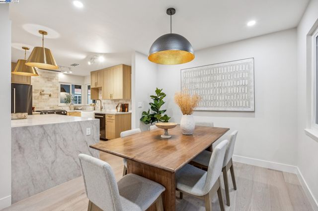 10777 W Estates Dr, Cupertino, CA 95014