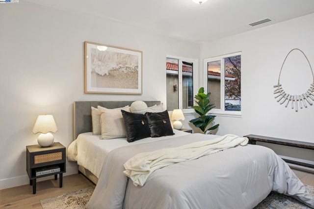 10777 W Estates Dr, Cupertino, CA 95014