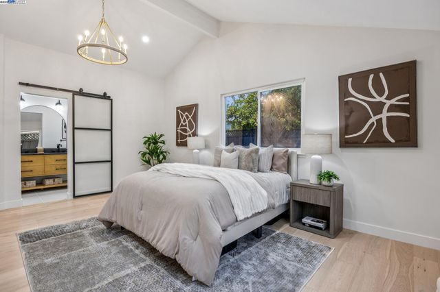 10777 W Estates Dr, Cupertino, CA 95014