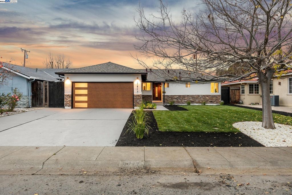 10777 W Estates Dr, Cupertino, CA 95014