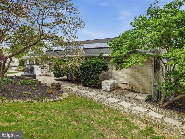 13741 VILLA VIEW DRIVE W, Waynesboro, PA 17268