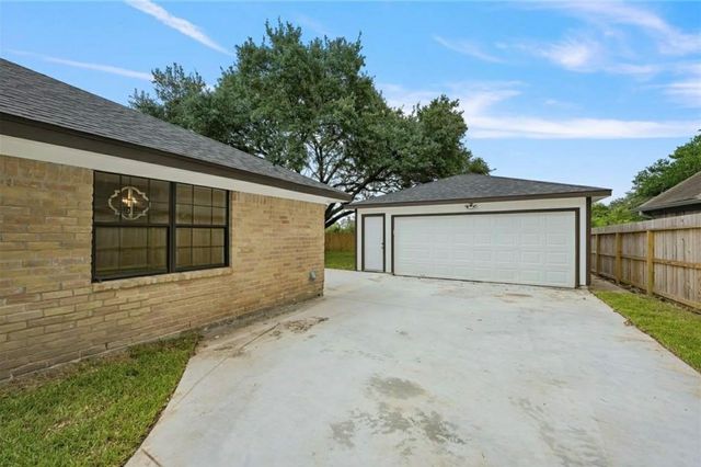 8811 Tavistock Drive, Houston, TX 77031