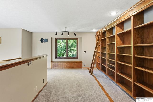 19818 Ewel Court, Plattsmouth, NE 68048