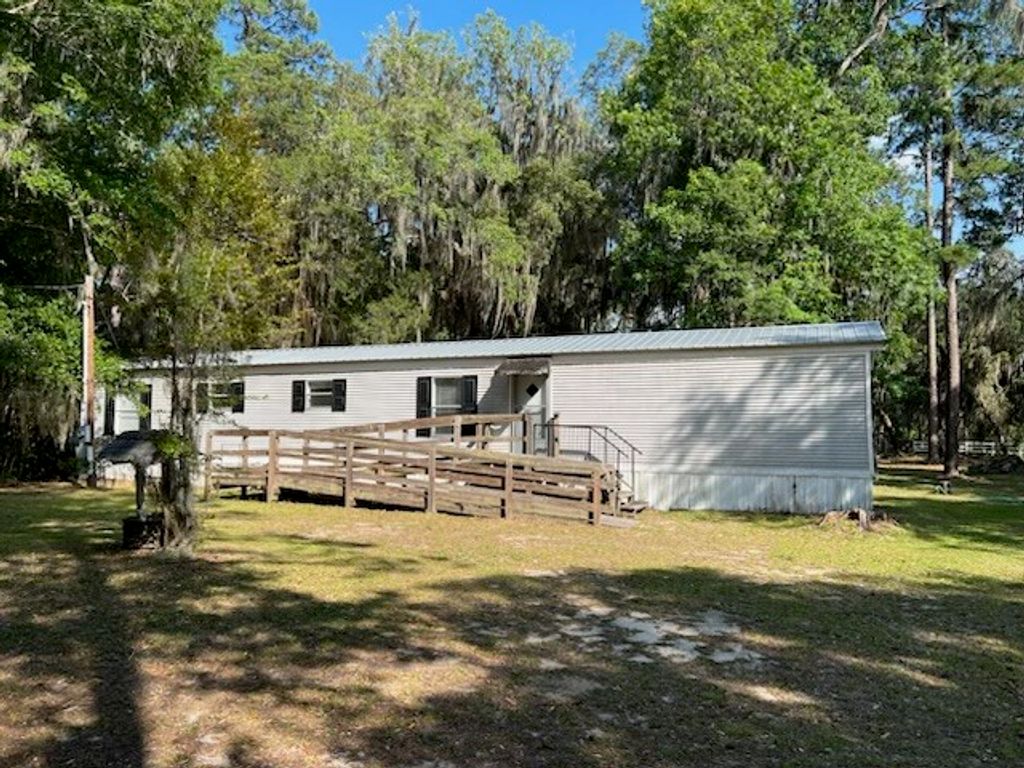 1048 NE Sapelo Gardens Road, Townsend, GA 31331