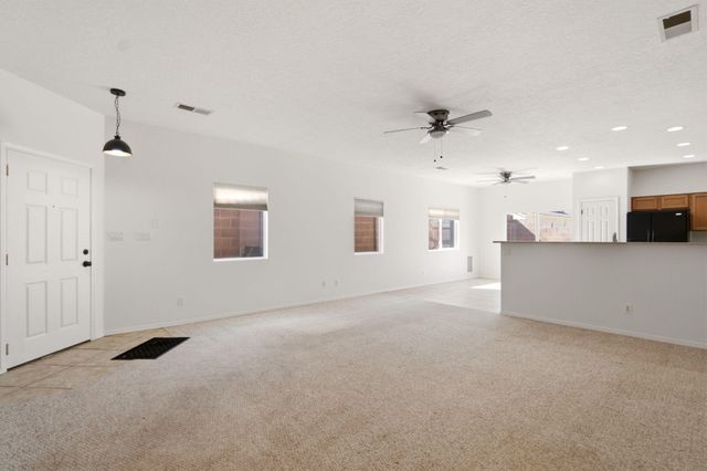 1040 Marapi Street NW, Albuquerque, NM 87120