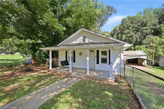 1313 Fairfield Drive, Winston-salem, NC 27127