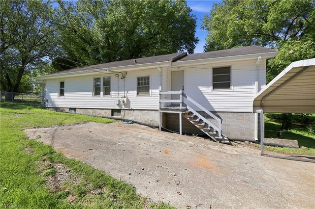 1313 Fairfield Drive, Winston-salem, NC 27127