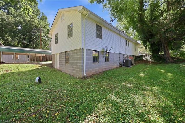 1313 Fairfield Drive, Winston-salem, NC 27127