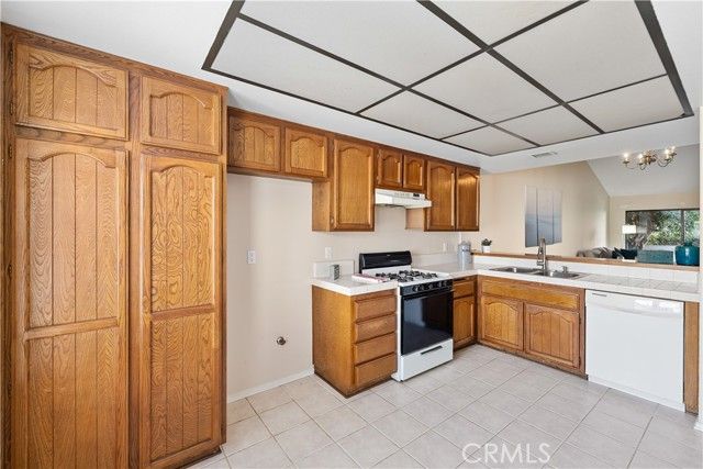 12 Primrose, Irvine, CA 92604